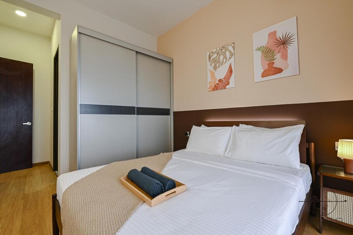 Апартаменты Kingsbay B #5Pax #Vintagewood #Highfloor Джохор-Бару Экстерьер фото